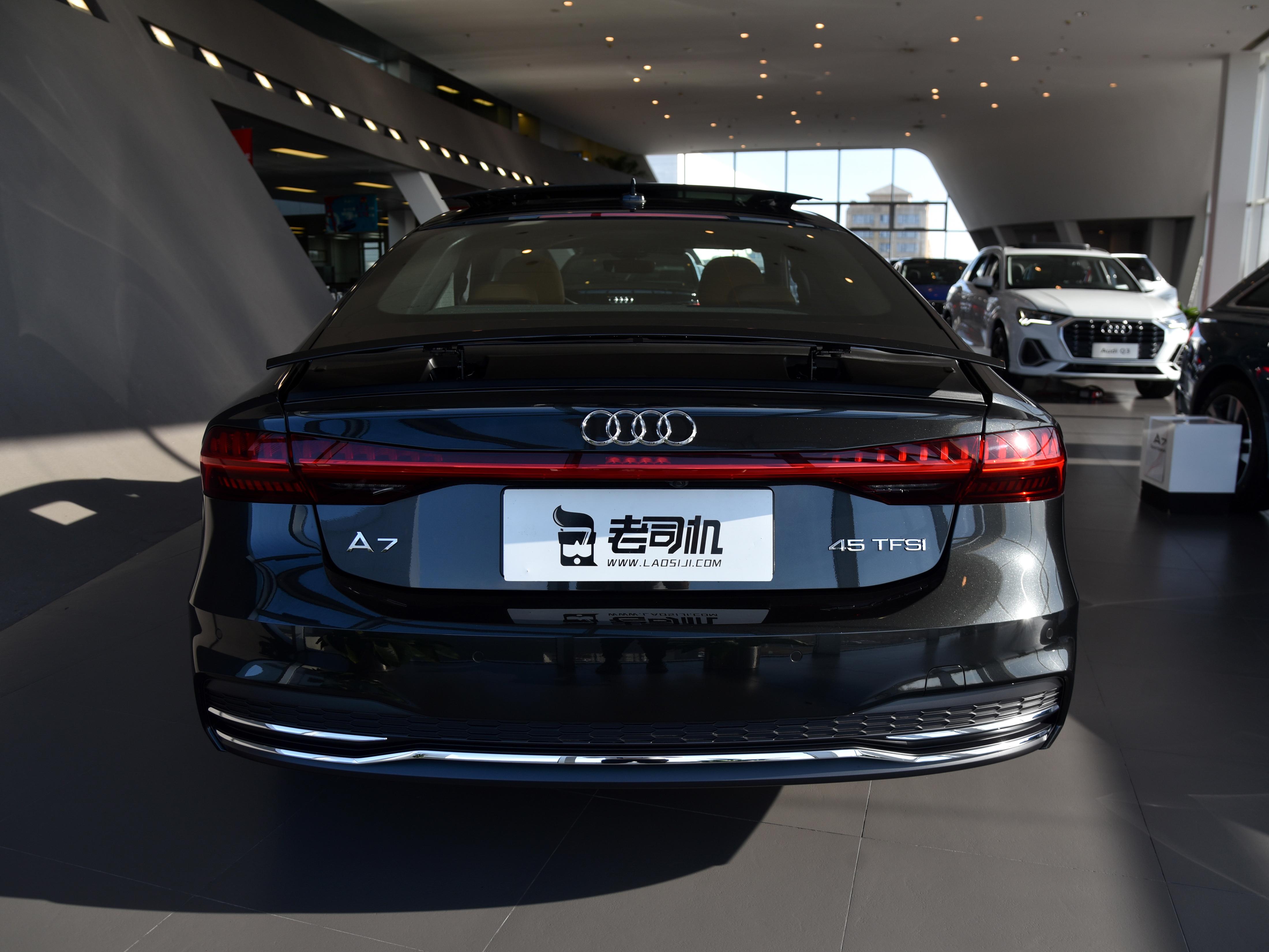 6.5L油耗进口豪华车，大尺寸车身气质堪比旗舰，带你看进口奥迪A7