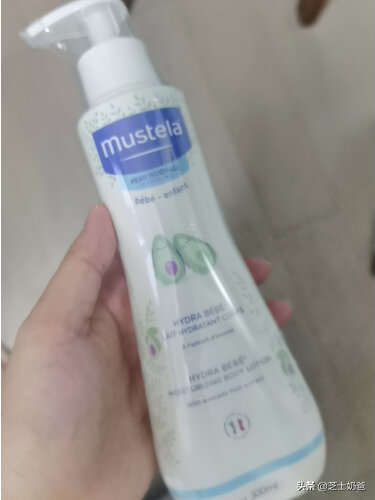 嬰兒沐浴露洗發水二合一怎么選？TOP嬰兒沐浴露推薦/洗發水推薦