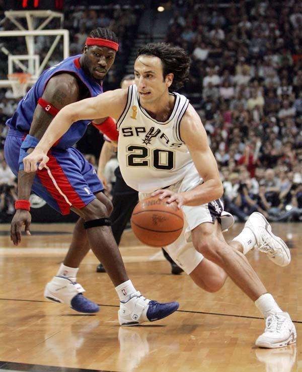 活塞vs马刺04（妖刀出鞘刺穿活塞五虎的铜墙铁壁，青春记忆中的最强矛盾之战）