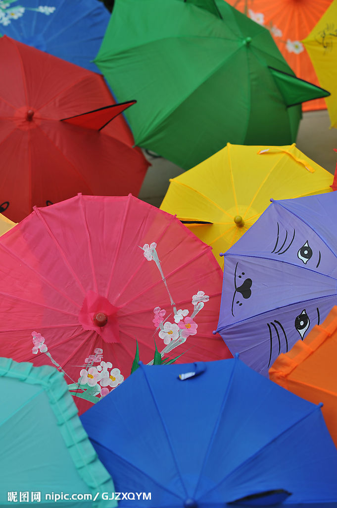 散文:难忘花雨伞