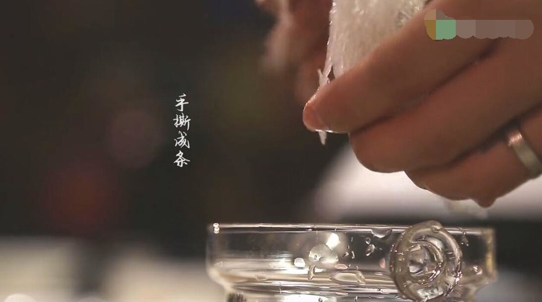 煮银耳时，只剪碎是错误的！多加1步，银耳20分钟出胶，汤更稠