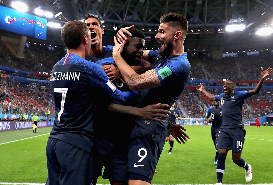世界杯法国队左后卫「法国队大名单出炉,朗格莱随队出征,球迷：为何不带拉波尔特」