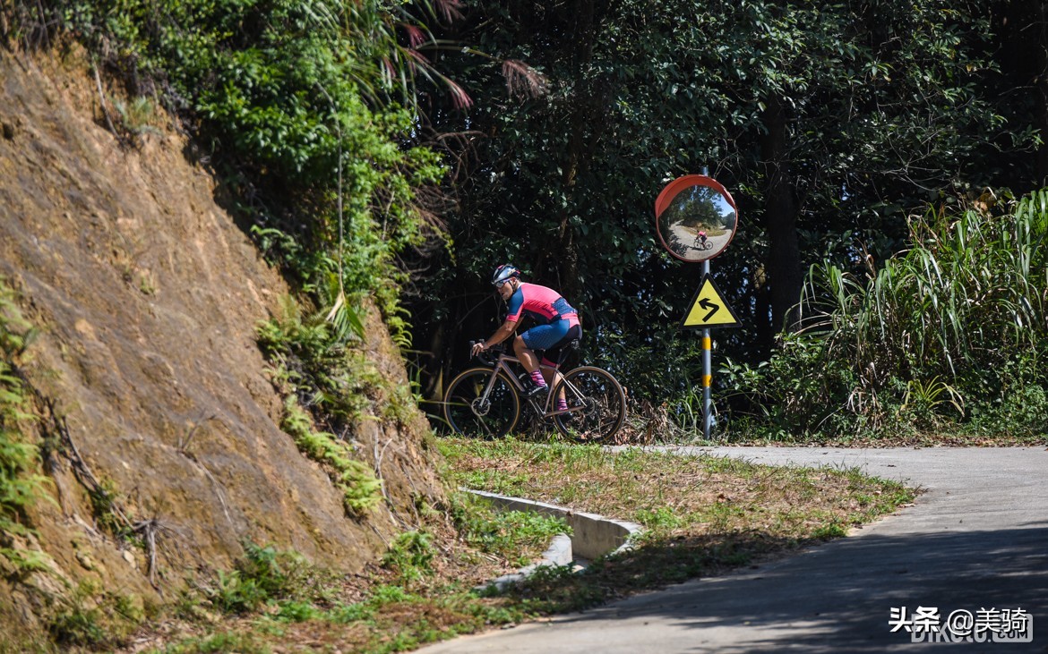 sworks公路车价格(好骑的超轻“老鸟车”S-Works Aethos公路车评测)