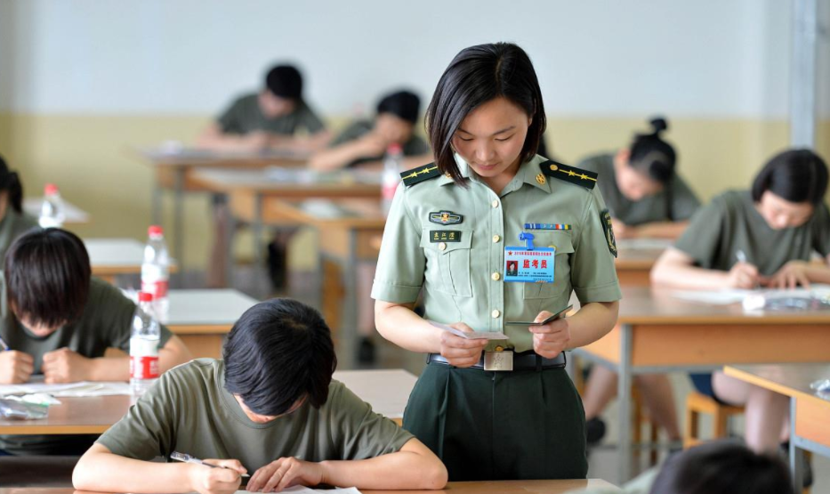 大学生“当兵”有讲究，选对入伍时间，可以达到事半功倍的效果