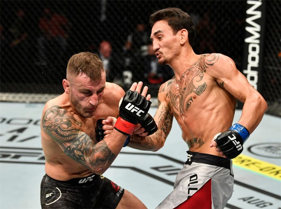 ufc直播嘴炮vs小鹰(UFC251期付费观看销量火爆，是嘴炮VS小鹰后的第一纪录)