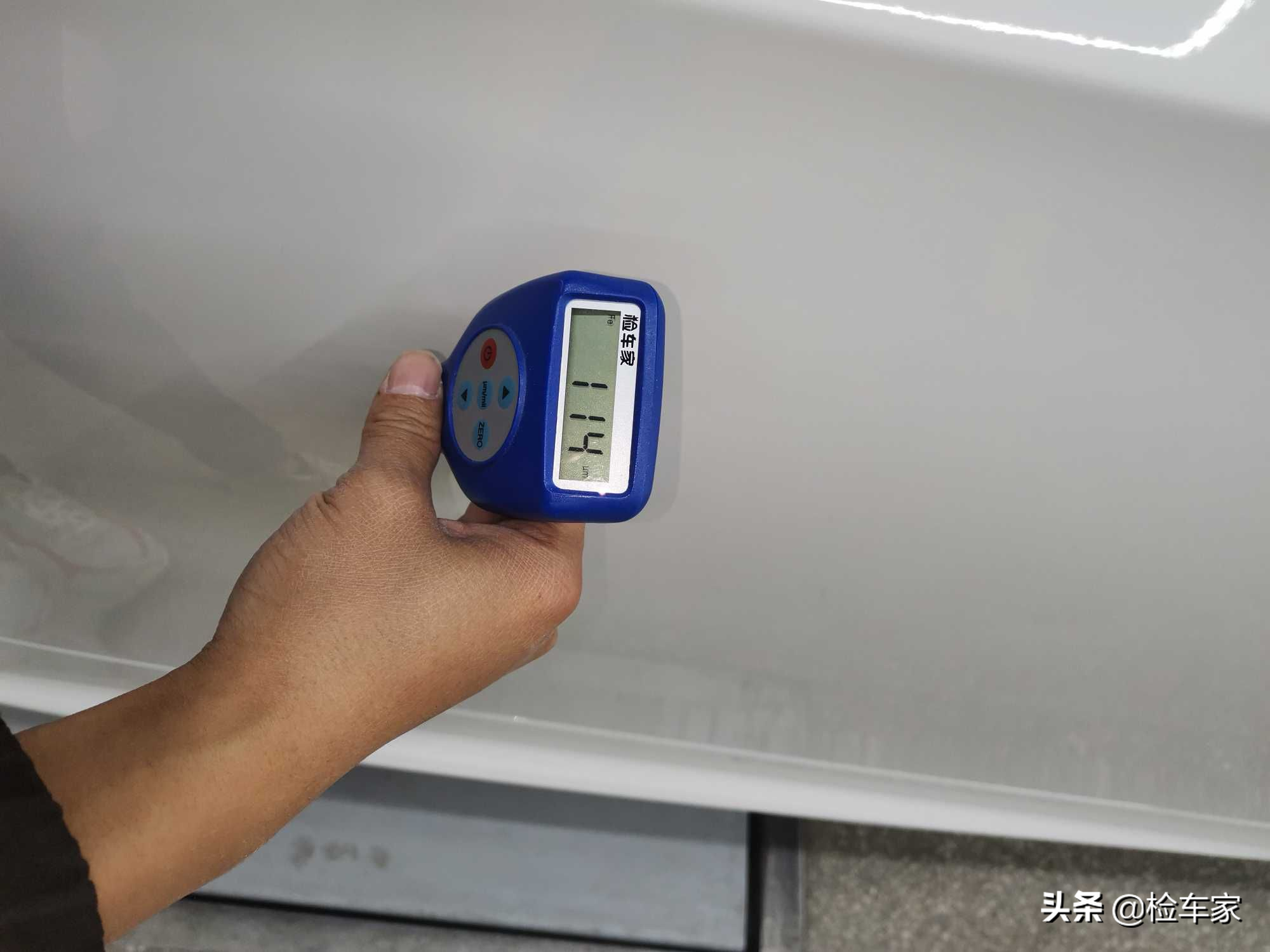 二手性能车最划算？这辆卖31万的宝马M3，一个瑕疵就便宜3万