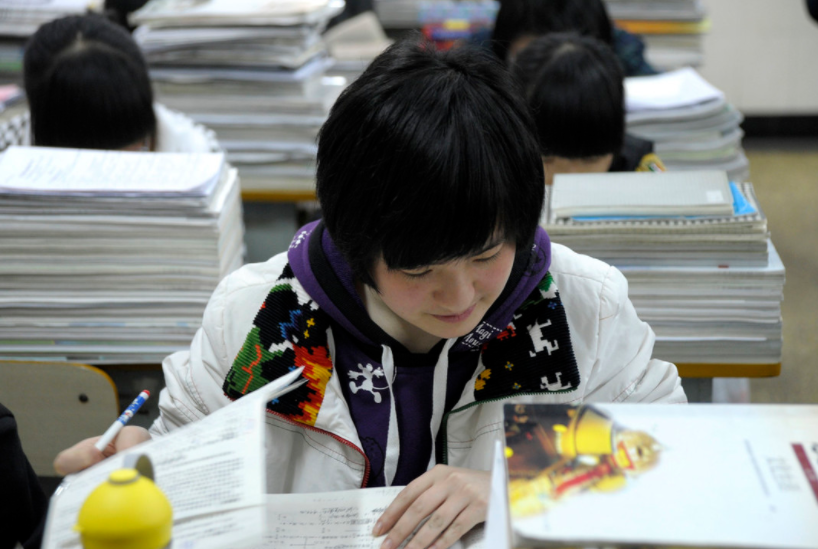 高考“最牛钉子户”成绩已出，25次也未能圆梦，明年他还会继续吗