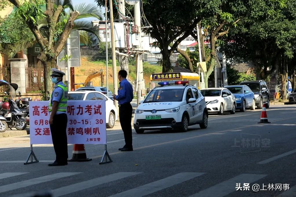 40秒直击各地考生冲出考场瞬间