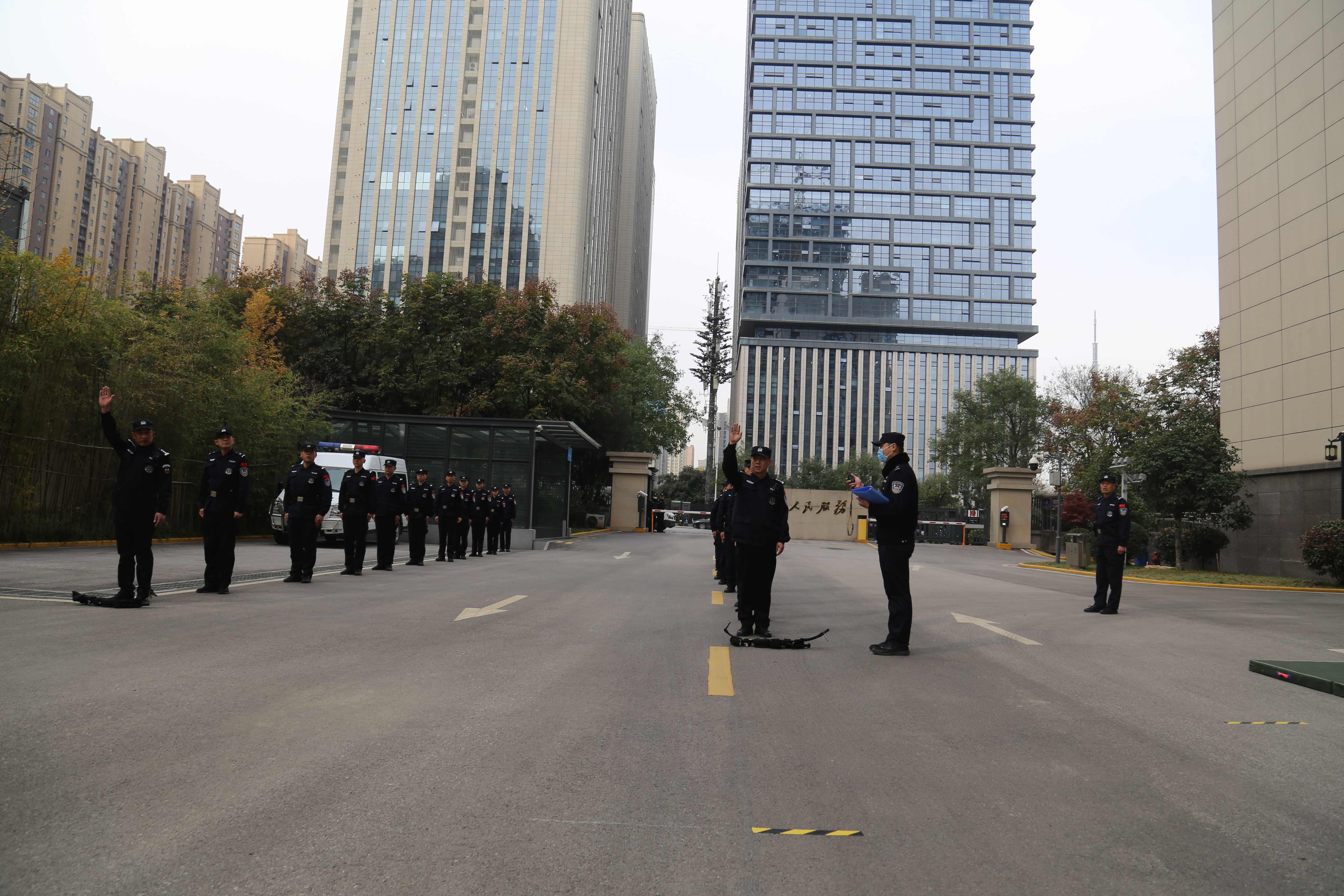 以战领训砺精兵 以训促战铸铁军——雁塔法院法警大队扎实开展实战化训练