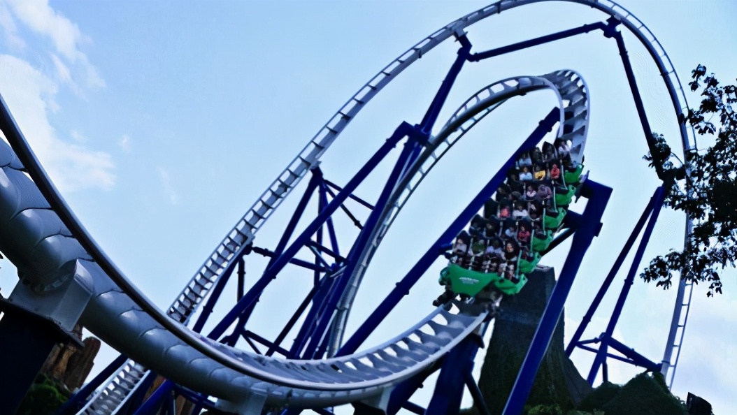 深圳欢乐谷门票价格高达220元,园内设施老旧,竟无人游玩