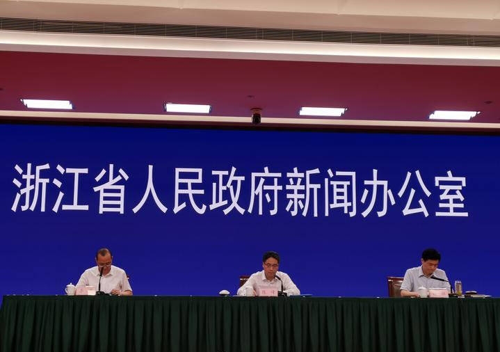 浙江高考语数英改用全国卷，浙江卷成为历史，考生：我笑了