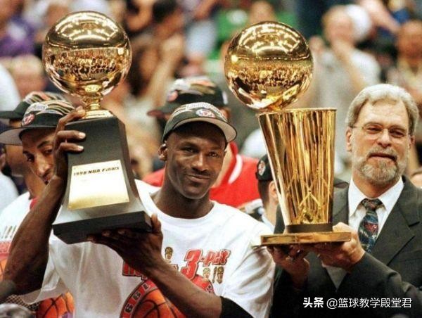 为什么nba纪录都有乔丹(总冠军没拉塞尔多，纪录比不上张伯伦，乔丹为何成为NBA第一人？)