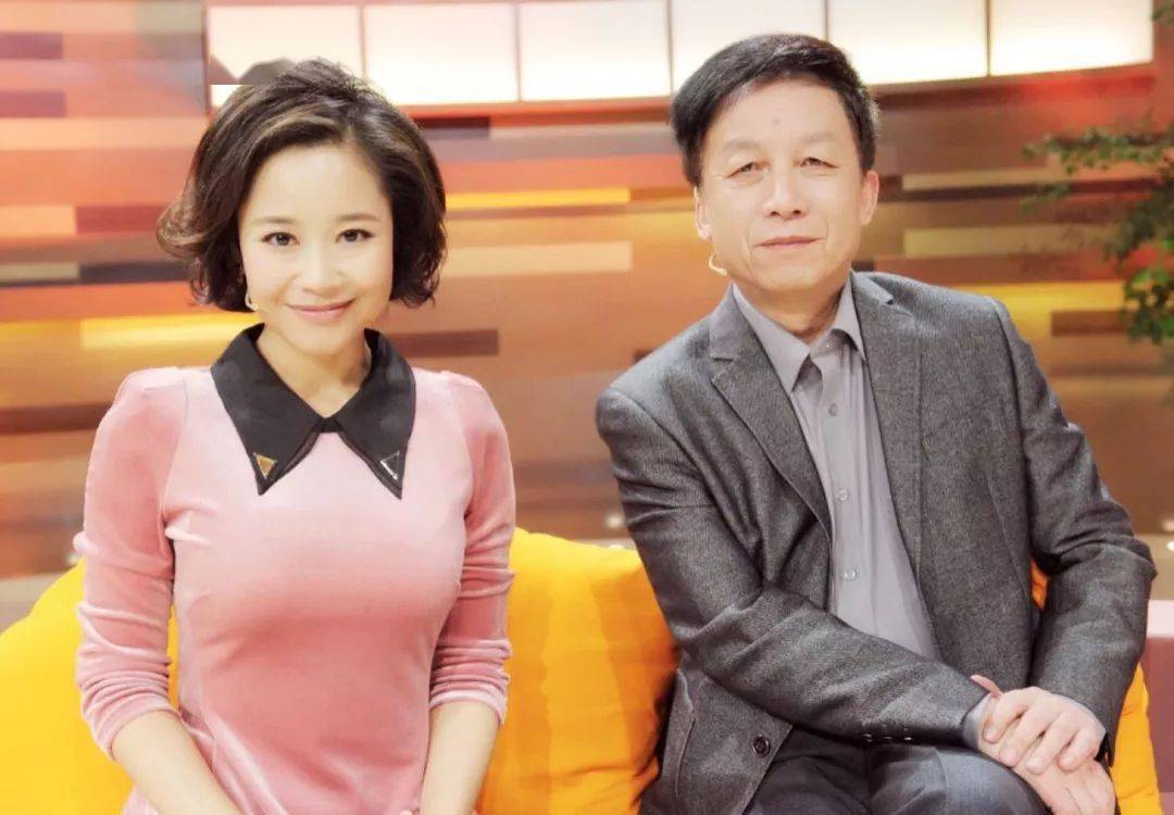 易中天的痞和“犯贱”