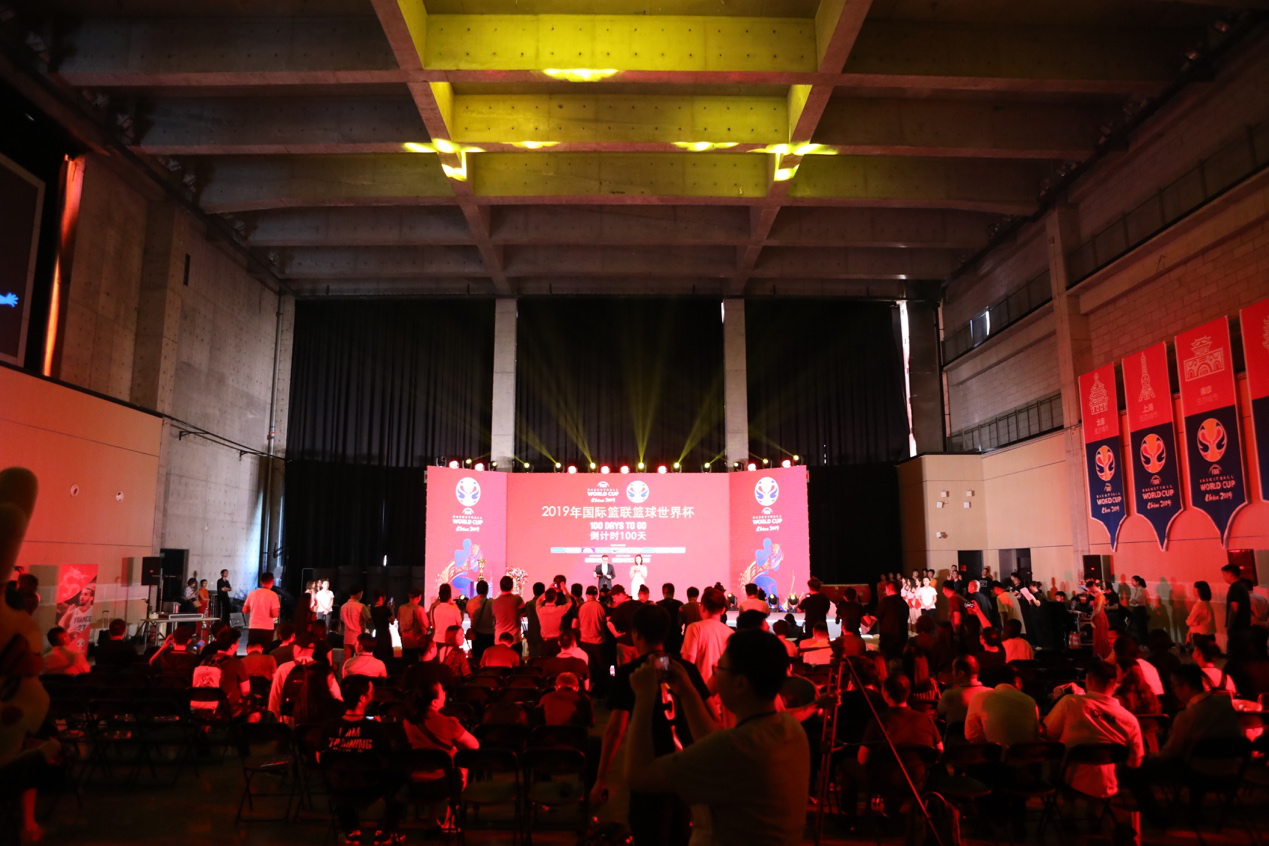 篮球世界杯少儿绘画（2019篮球世界杯倒计时100天：萌娃绘画来助力）