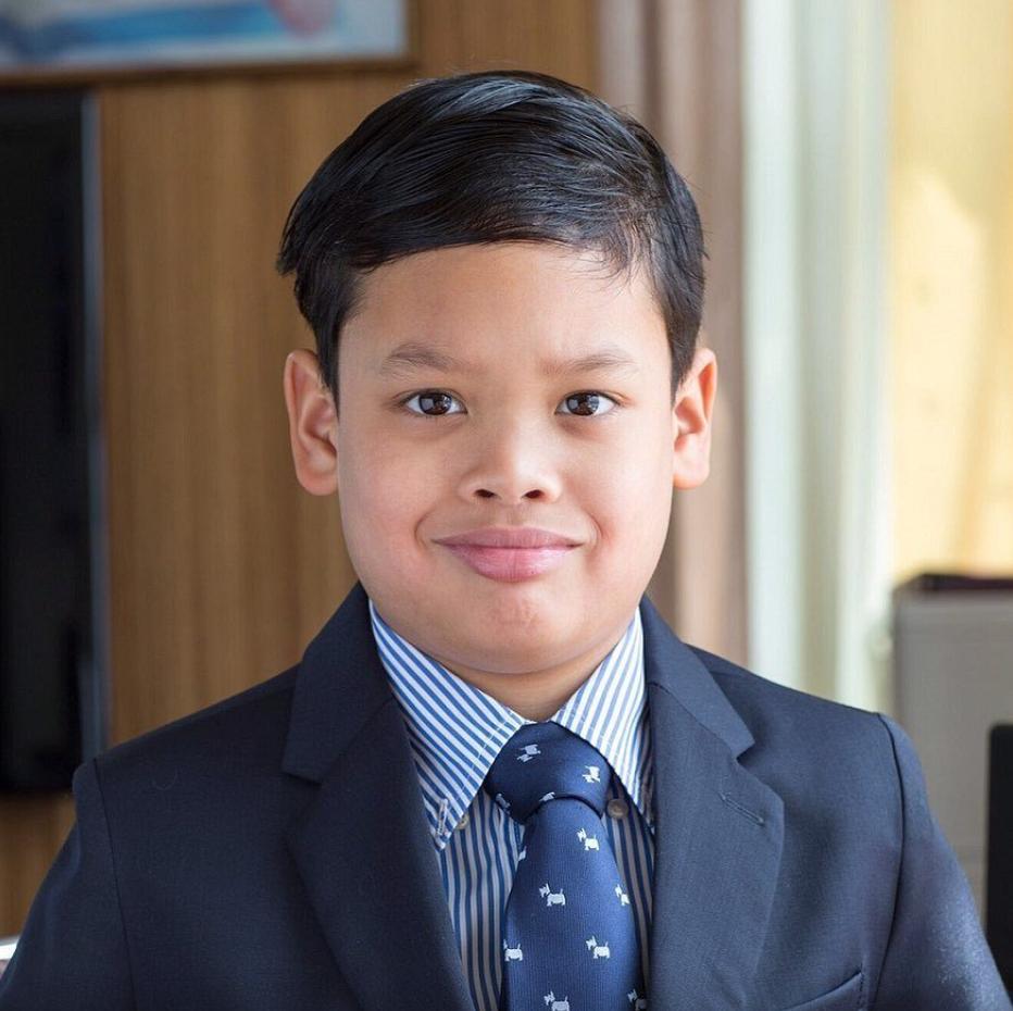 文莱王子马丁身高有几米(文莱马丁王子真迷人,30岁的他身材颜值都爆表