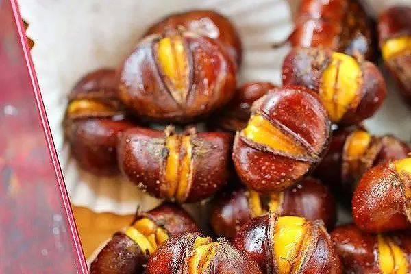 才知道，原来这才是水煮板栗的正确做法！比糖炒栗子还香，收藏了