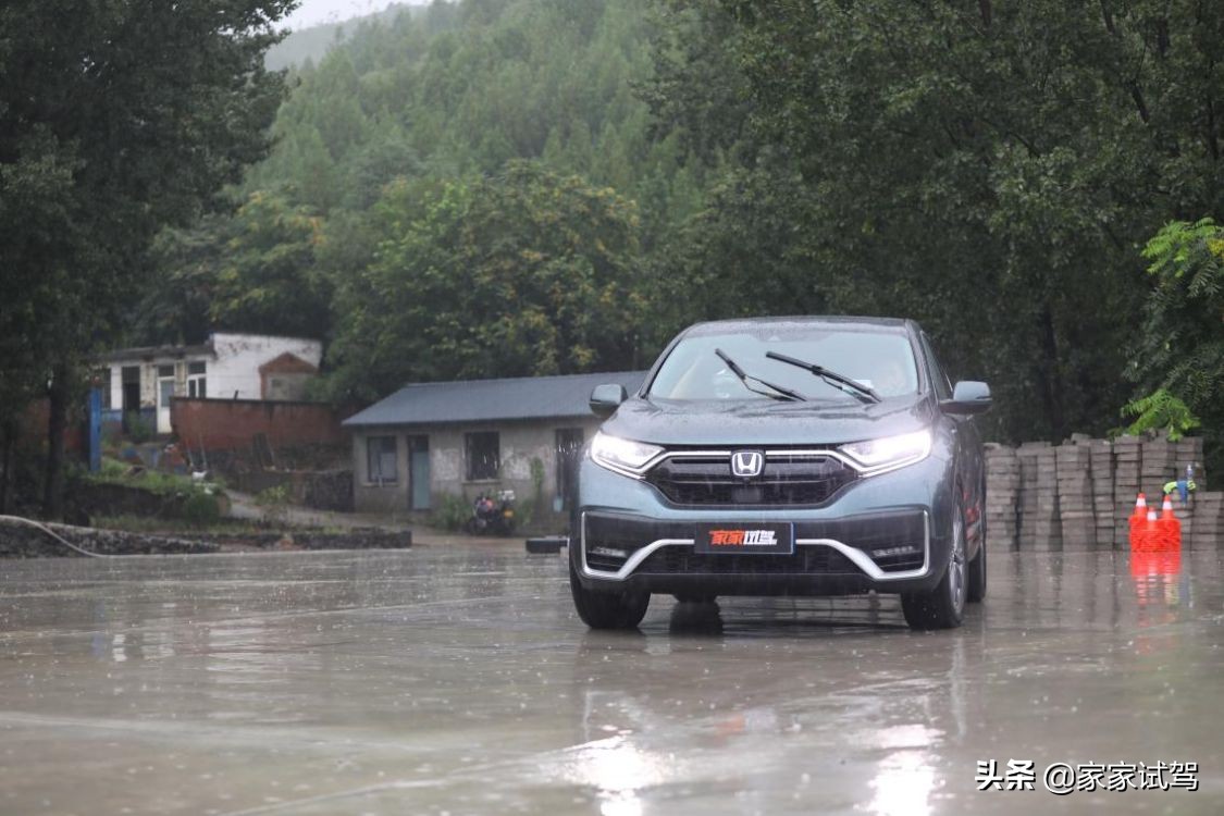 SUV中的全能奥运冠军 东风本田CR-V 锐·混动