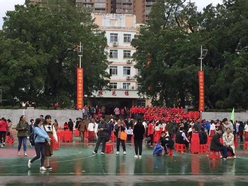 广西贵港“名扬四方”的四大高中，考上基本定下重本，你知道吗？