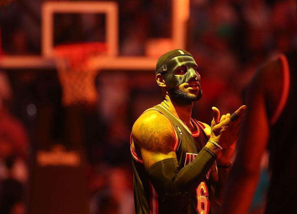 nba为什么要手环（NBA被明令禁止的装备：运动手环也不能戴，乔丹AJ鞋颜色太骚被禁）