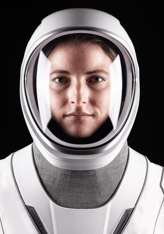 SpaceX载人飞船31号再次发射，送四名NASA宇航员进入空间站