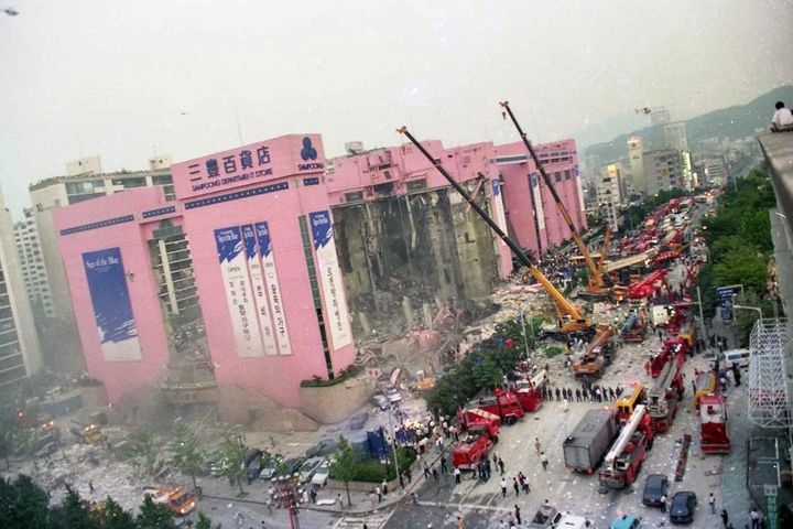 26年前，因致命设计韩国大楼被空调压垮，贪得无厌致1500人遭活埋