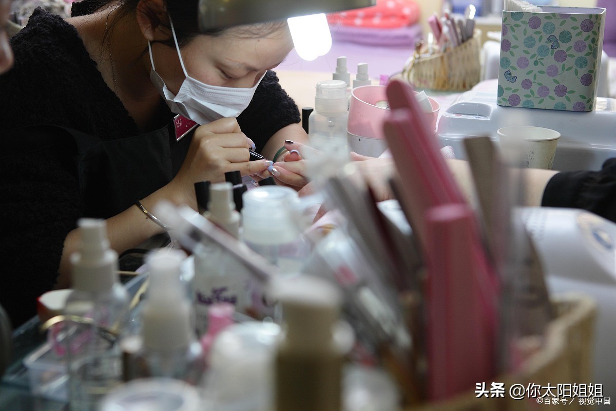 喜欢美甲？自己在家做在家卸有何难？手残党也可以！5步教会你