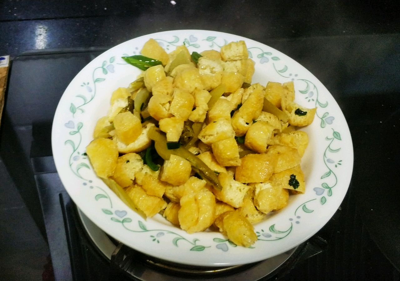 图片[1]-【酸菜油豆腐】做法步骤图 解馋下饭-起舞食谱网