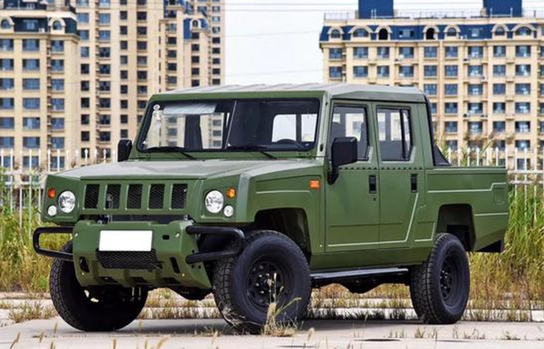 北汽勇士推出皮卡版,军用外形霸气,2.8t引擎越野性能强悍