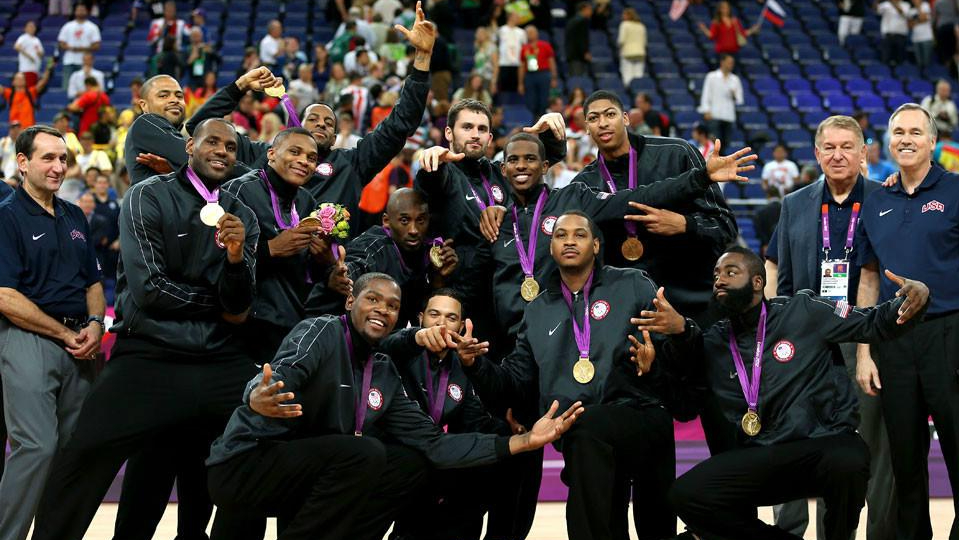 篮球世界杯为什么没库里（库里不是不愿意为国出战东京奥运，最近三次奥运会时间都太不凑巧）