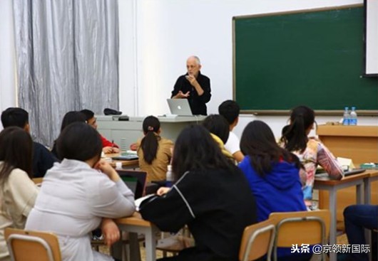 北京工业大学耿丹学院：改革英语教学，让学生体验“国内留学”