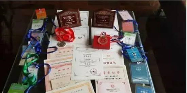 北大愿降200分录取，最后没高考仍进了北大的考生，到底有多优秀