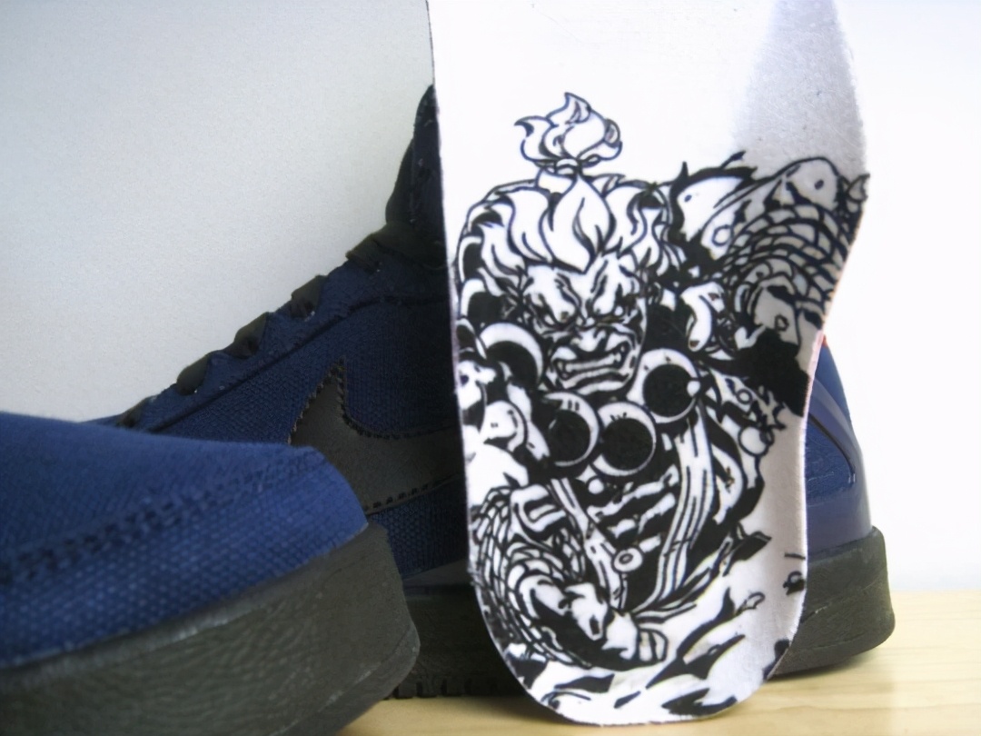 af1电竞系列鞋（没抢到英雄联盟xAJ1？因为游戏搭上关系，这些球鞋被抢到断货）