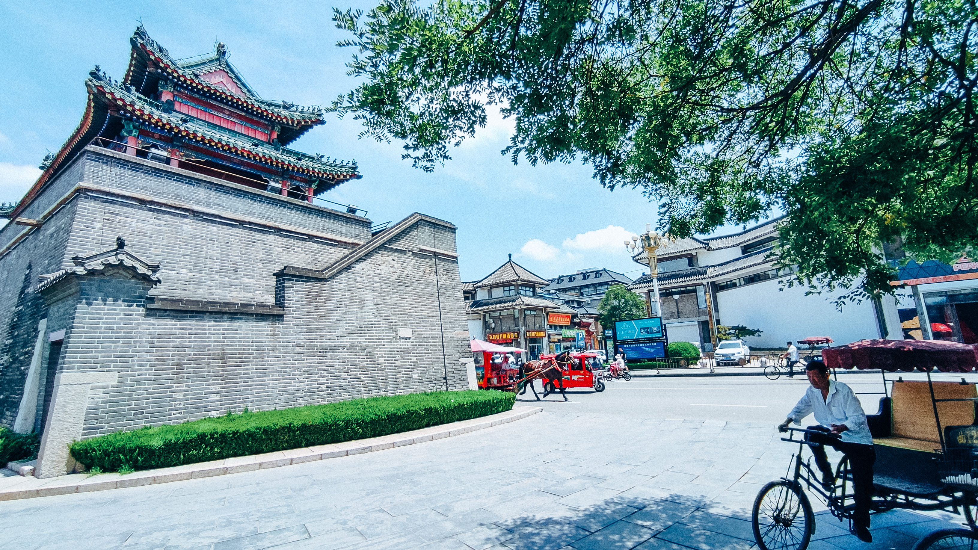 30岁创办中国第一所学校：2500年前，阙里到底发生了什么？