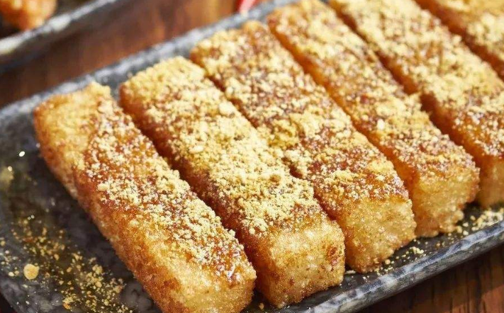 糍粑是什么做的(甜滋滋糯叽叽的糍粑简单)