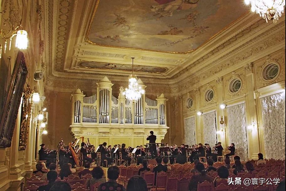 在圣彼得堡国立音乐学院（СПбГК）读书是种什么样的体验？