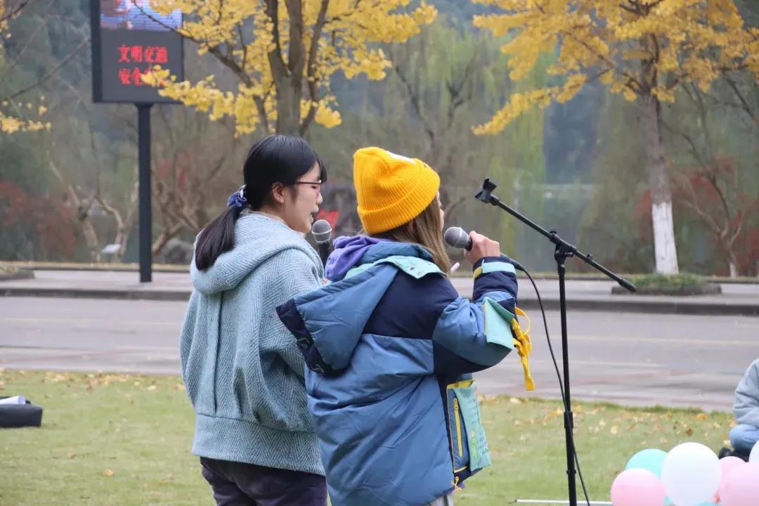 秋的色彩，你见过几分？来重大，共赏古风之韵