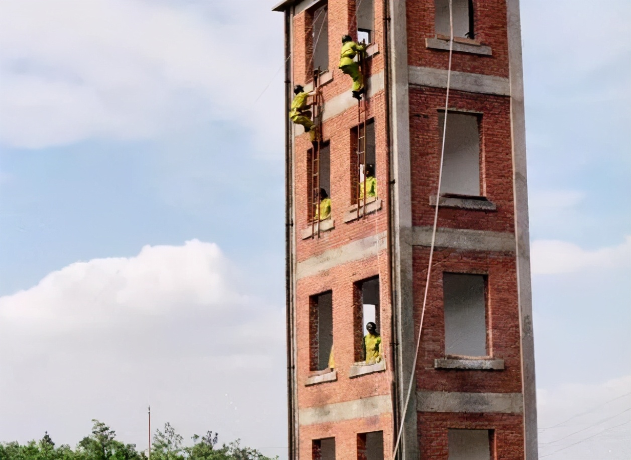 云南这所大学很低调，外地人基本没听过，但毕业后就是“铁饭碗”
