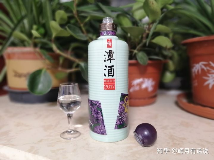 年份潭酒、郎牌郎酒、珍品王子酒的口感有什么不同？