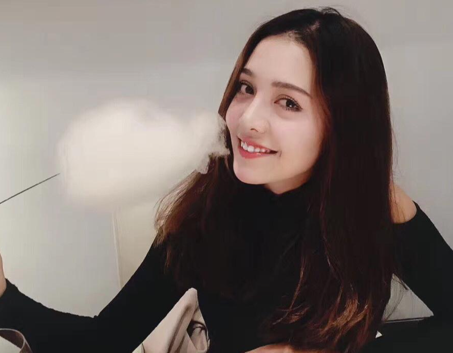 再米热·艾海提1994年6月26日出生于维吾尔自治区库尔勒市.