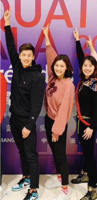 刘湘汪顺微博锁了（游泳世界冠军汪顺刘湘疑似恋情曝光！泳池边甜蜜牵手 徐嘉余&quot;吃醋&quot;）-趣拿体育