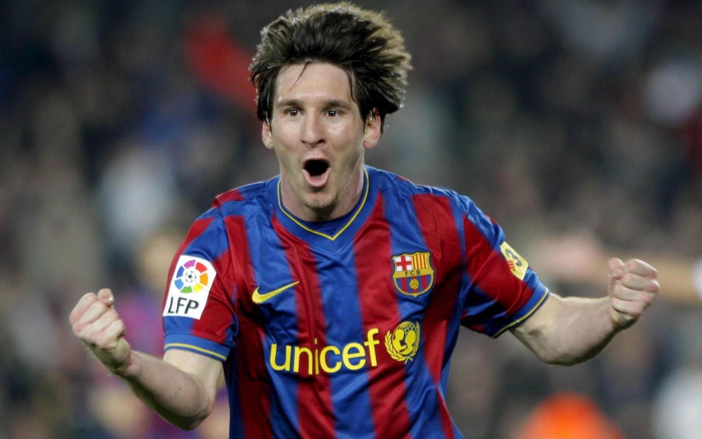 盘点球王贝利创造的世界记录(球王贝利曾创2大神迹,如今将被梅西c罗