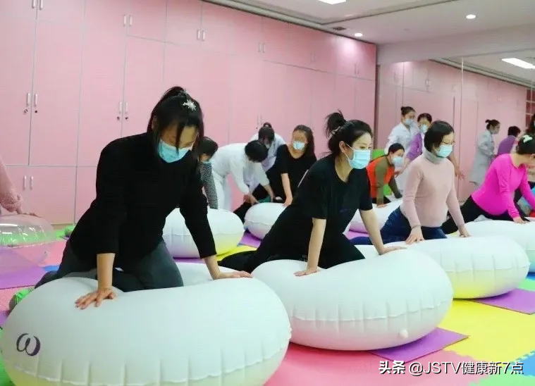 产后漏尿怎么办？宝妈们必看的康复指南