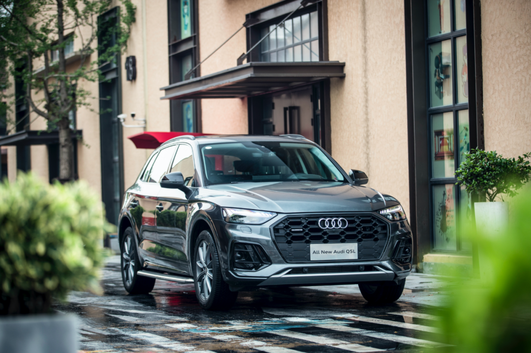 新车快评丨中期改款Q5L、新C-HR、中国钢炮领克02 hatchback