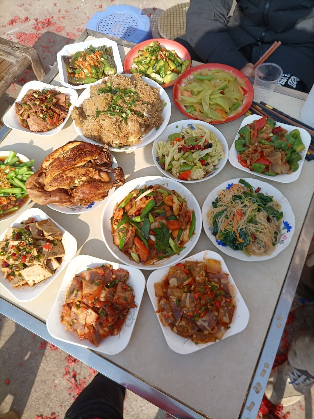 12个地方晒的年夜饭收集好了,远洋货船上的真是简单,开眼界了