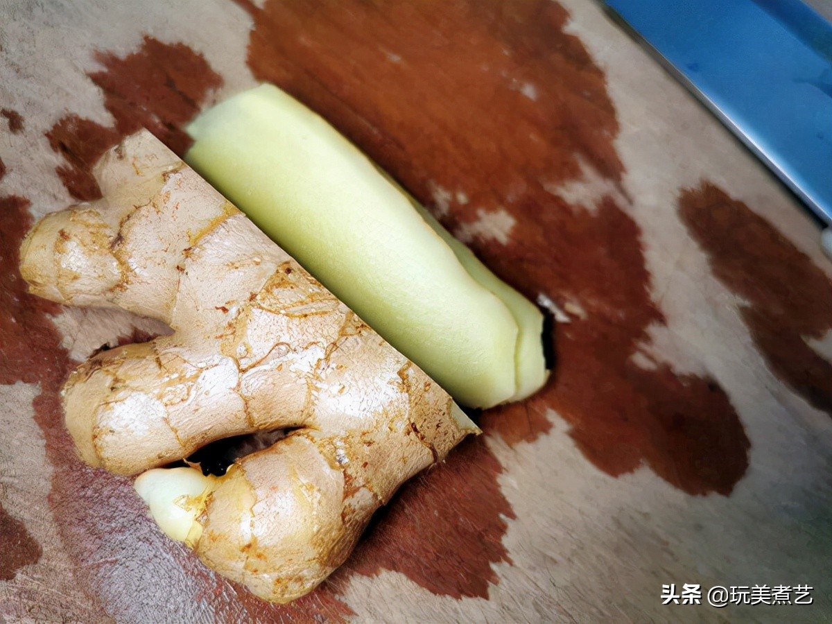 小肠好吃，不好洗，用了妙招，解决烦恼，一菜还能两吃