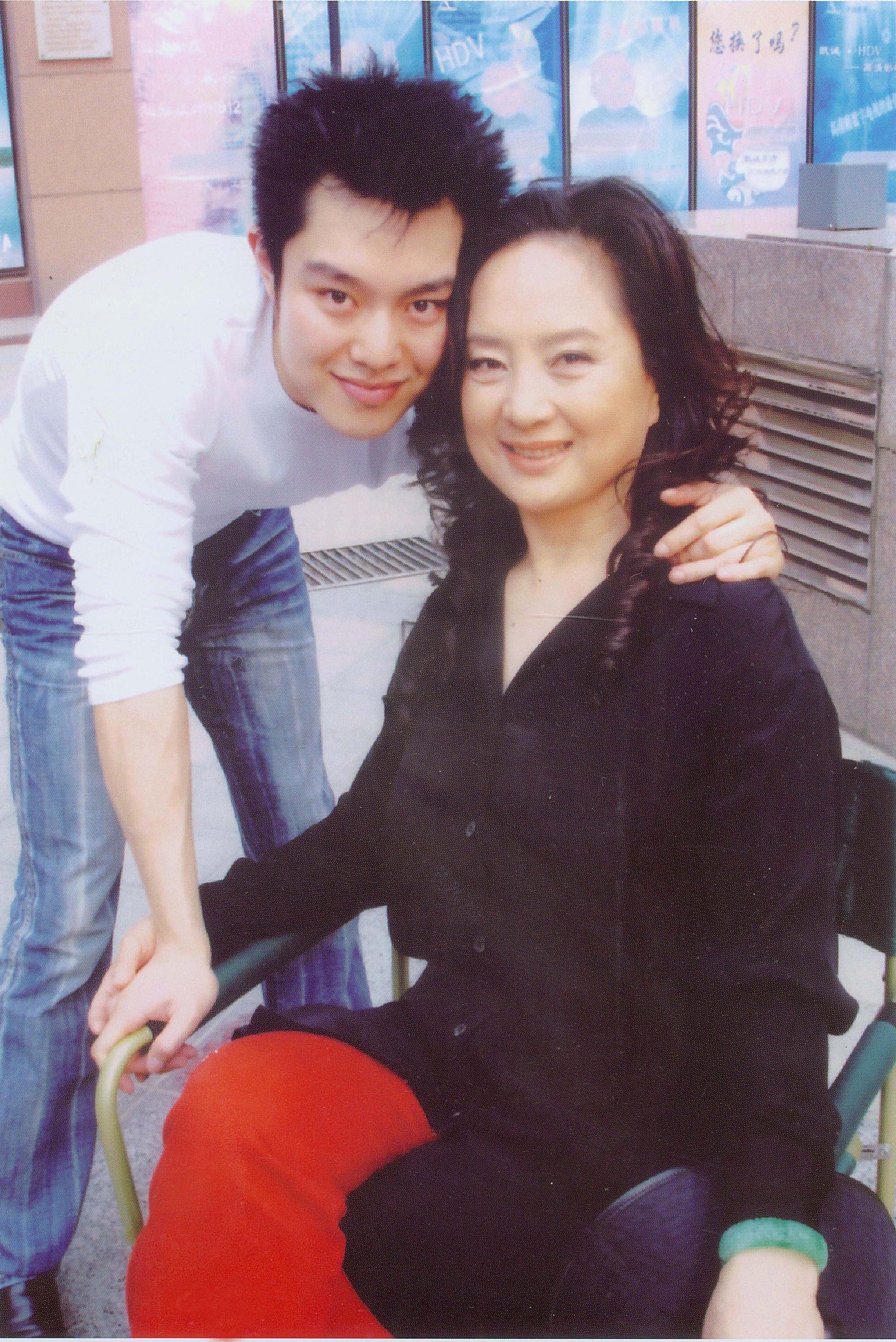 我是传奇电视剧完整版(《风声》徐敏:与张金玲离婚后,生活状况一言难