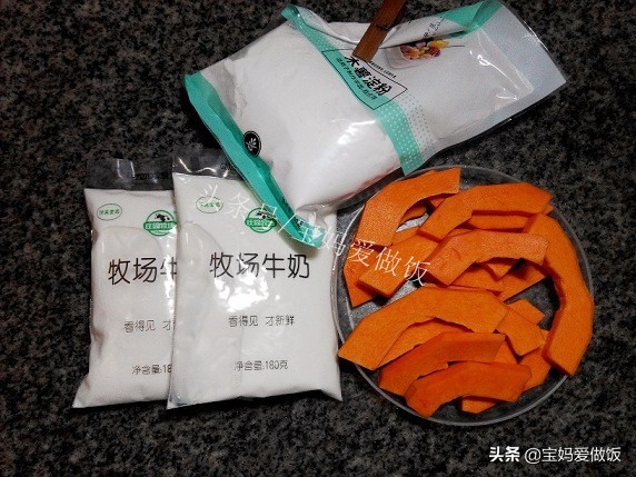 Q弹的千层糕，做起来其实并不难，冰冰凉凉夏天吃最合适了