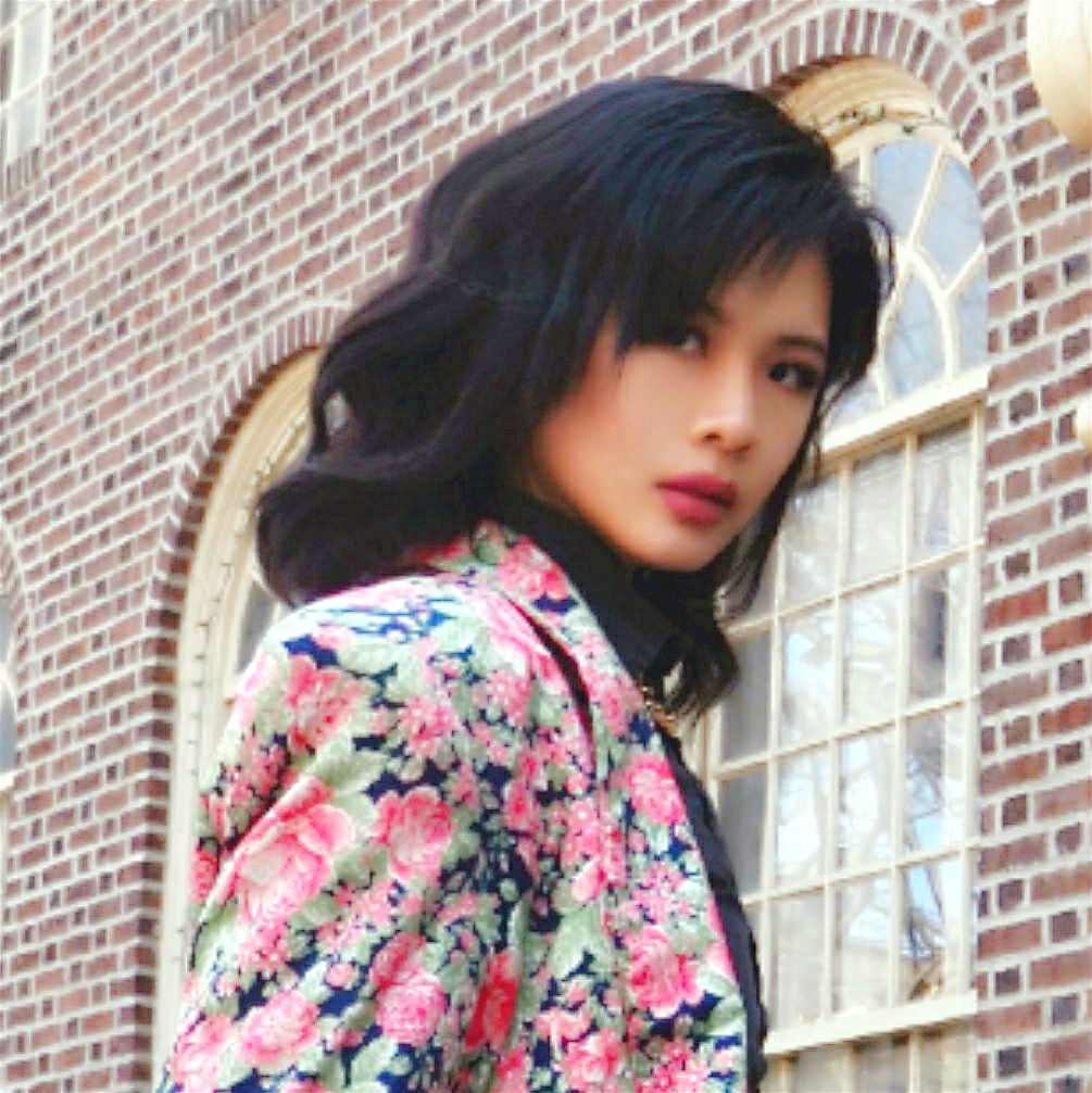 数典忘祖却偷偷改名？许可馨的家庭难辞其咎，到底是谁给的底气？