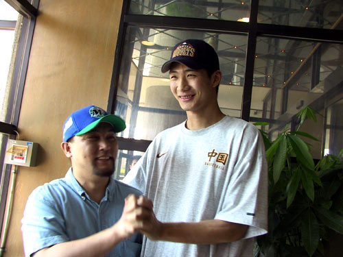 2003年cba狀元（綽號小飛俠，他是03白金一代唯一的中國球員，被譽為河南“姚明”）