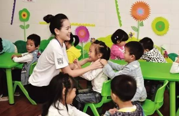 幼师工资,幼师工资多少钱一个月